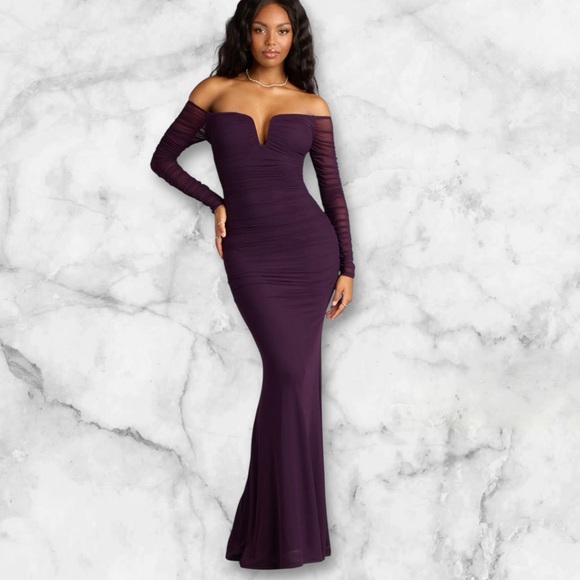 Windsor Dresses & Skirts - NWT Windsor Marla Mesh Off-The-Shoulder Formal Dress Size Large Purple Plum Long